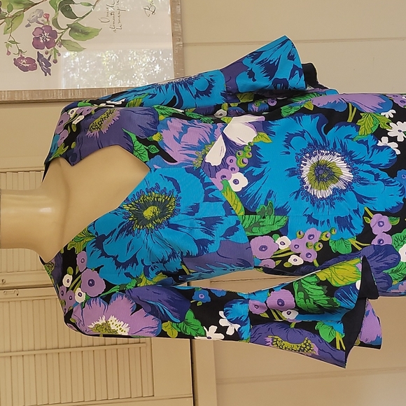 TRINA TURK WINNIE BELL SLEEVED DRESS - Picture 6 of 16